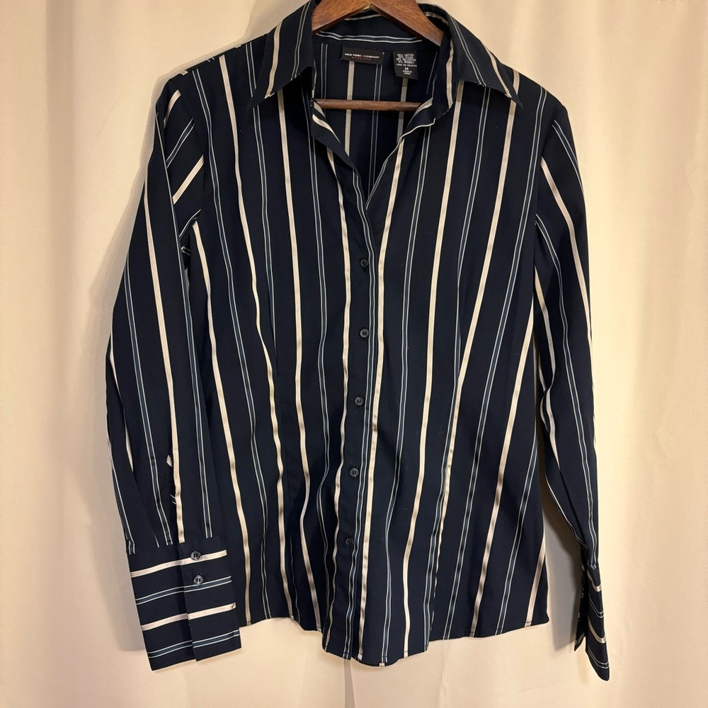 New York & Company Stretch Fitted Metallic Stripe Button Down